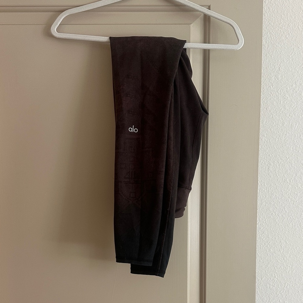 ALO Yoga Womans Dark Brown Leggings